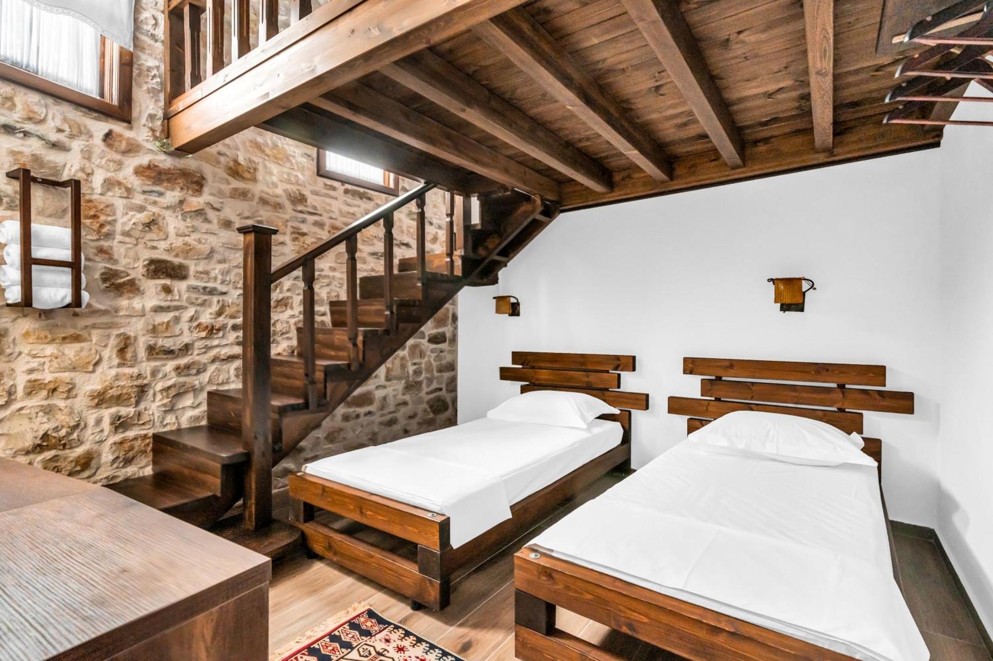 Hotel Bohem Berat Exterior foto